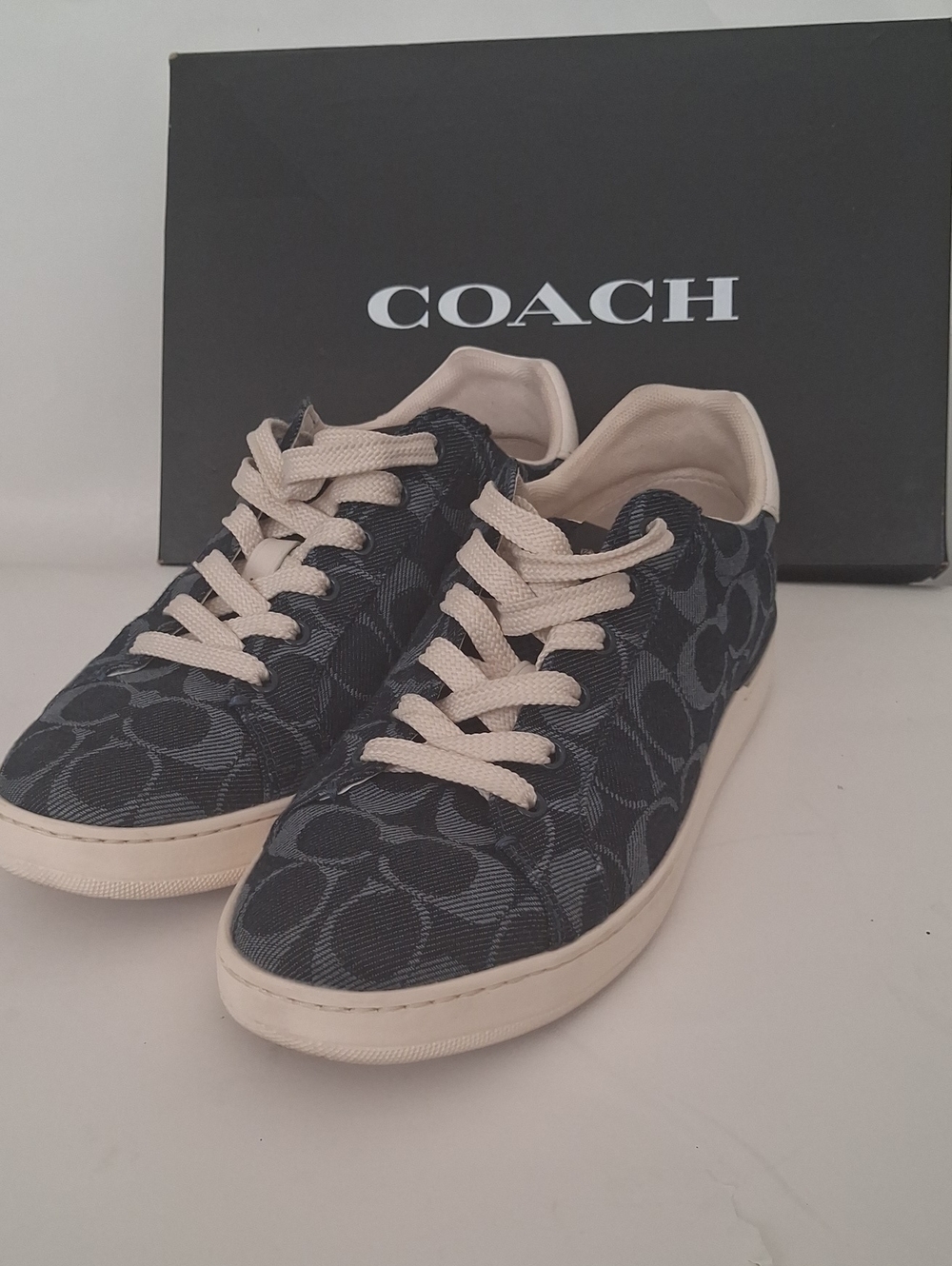 Coach Clip Signature Denim Low-Top Sneakers with Cream Accents Women's Size 9.5B